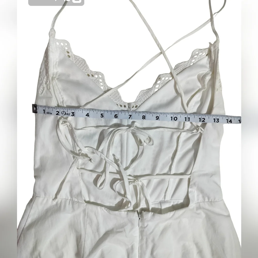 BP. White romper embroidered strappy back scalloped lace size M - Picture 10 of 14